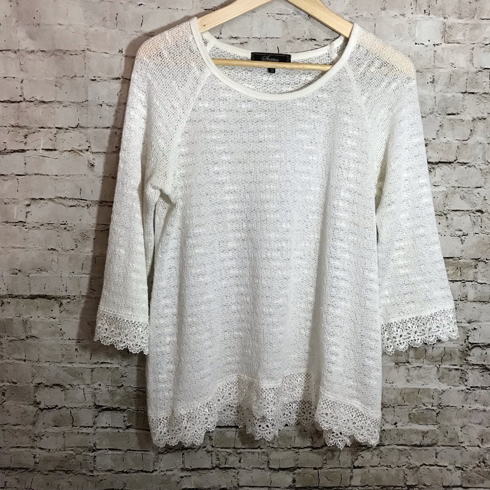 Status white lightweight sweater lace trim Medium